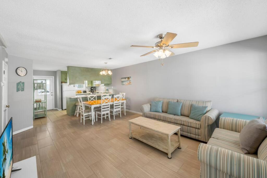 New! Steps To White Sand Beaches! Pool & Grill! 2Br 2Ba Panama City Beach Eksteriør bilde